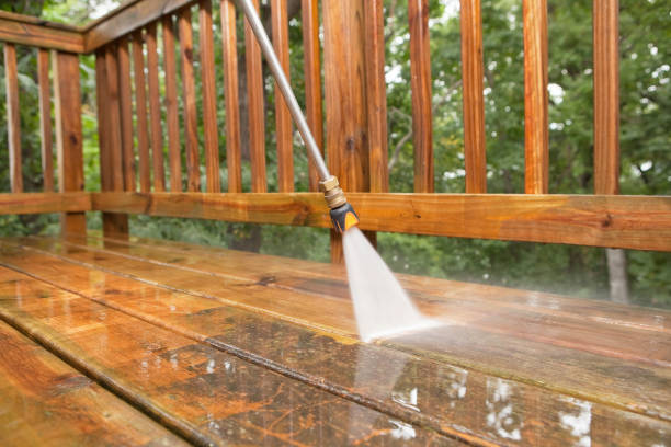 Best Deck Cleaning Services  in De Smet, SD