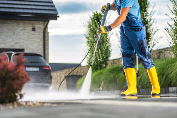 Best Roof Power Washing Services  in De Smet, SD
